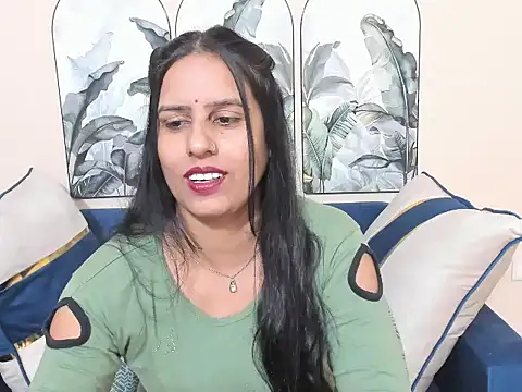 Snapshot of sara_conorr chatting on 5, 2, 2026 sara conorr online show from 5, 2, 2026