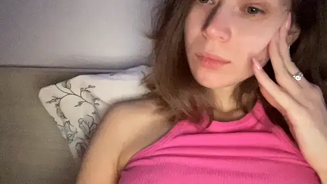 MagicGirl33 online show from 1, 2, 2026