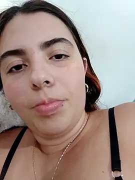 Snapshot of lyss_muller chatting on 7, 2, 2026 lyss muller online show from 7, 2, 2026