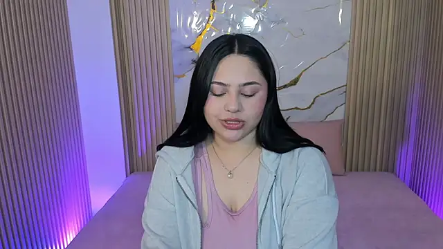 Siena Tay online show from 10, 4, 2026