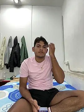 Snapshot of DavShi chatting on 13, 2, 2026 DavShi online show from 13, 2, 2026