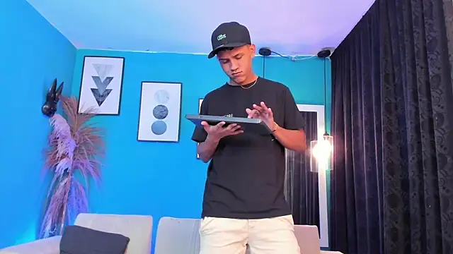 Snapshot of KingOfHeavens_2 chatting on 26, 2, 2026 KingOfHeavens 2 online show from 26, 2, 2026