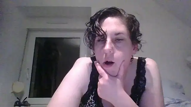 Snapshot of OIseauNoir88 chatting on 30, 3, 2026 OIseauNoir88 online show from 30, 3, 2026