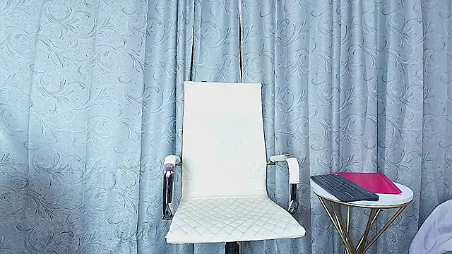 amy noa online show from 18, 4, 2026