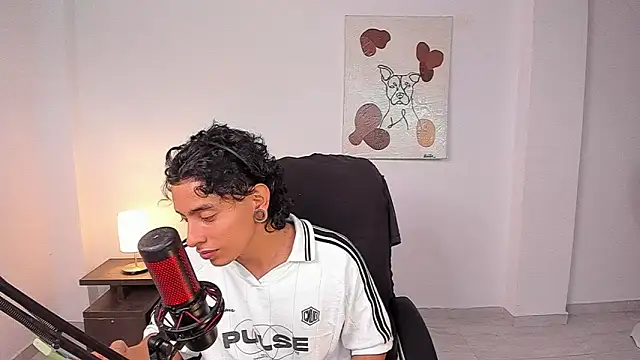 Snapshot of paisa_hotx chatting on 8, 2, 2026 paisa hotx online show from 8, 2, 2026