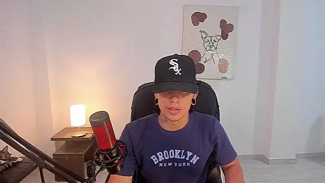 Snapshot of paisa_hotx chatting on 12, 2, 2026 paisa hotx online show from 12, 2, 2026