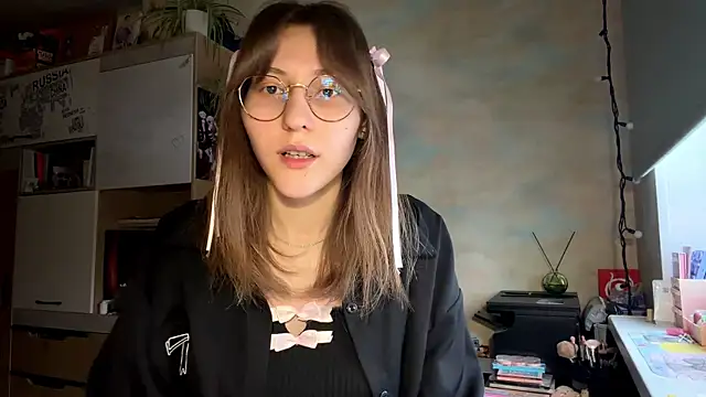 Snapshot of Miaaa_Moon chatting on 6, 3, 2026 Miaaa Moon online show from 6, 3, 2026