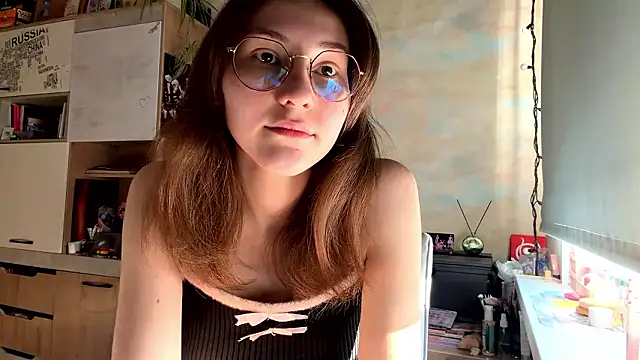 Snapshot of Miaaa_Moon chatting on 23, 3, 2026 Miaaa Moon online show from 23, 3, 2026