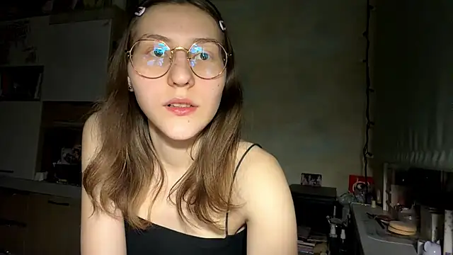 Snapshot of Miaaa_Moon chatting on 27, 3, 2026 Miaaa Moon online show from 27, 3, 2026