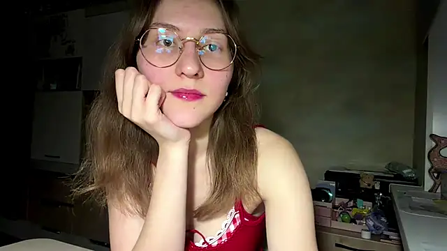 Snapshot of Miaaa_Moon chatting on 10, 4, 2026 Miaaa Moon online show from 10, 4, 2026