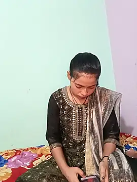 18 year old girl online show from 19, 3, 2026