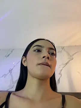 Doll Alaia  online show from 11, 2, 2026