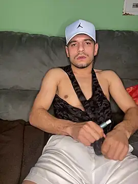 Snapshot of alessand180521 chatting on 16, 2, 2026 alessand180521 online show from 16, 2, 2026