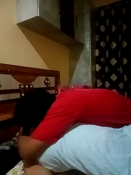 Snapshot of Couple-love-96 chatting on 25, 2, 2026 Couple-love-96 online show from 25, 2, 2026