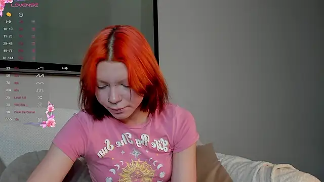 Leah Castro online show from 4, 2, 2026