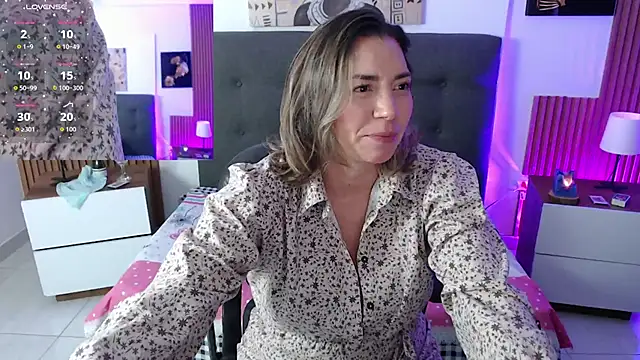Snapshot of milfsecret69 chatting on 7, 5, 2026 milfsecret69 online show from 7, 5, 2026