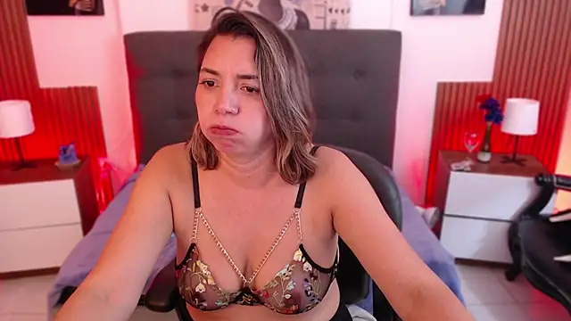 Snapshot of milfsecret69 chatting on 11, 5, 2026 milfsecret69 online show from 11, 5, 2026