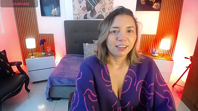 Snapshot of milfsecret69 chatting on 1, 6, 2026 milfsecret69 online show from 1, 6, 2026