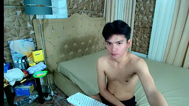 Snapshot of urtwinkjoshx chatting on 17, 2, 2026 urtwinkjoshx online show from 17, 2, 2026