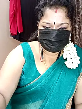 Snapshot of silk_rose05 chatting on 9, 5, 2026 silk rose05 online show from 9, 5, 2026