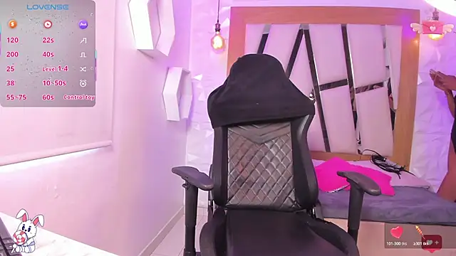 Snapshot of Bella_Miller1_ chatting on 3, 2, 2026 Bella Miller1 online show from 3, 2, 2026