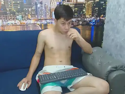 Snapshot of santiago_xxxcol chatting on 3, 2, 2026 santiago xxxcol online show from 3, 2, 2026