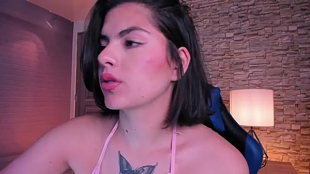 Snapshot of butterflyx39 chatting on 18, 4, 2026 butterflyx39 online show from 18, 4, 2026