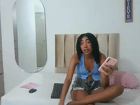 Yizz laan online show from 28, 2, 2026