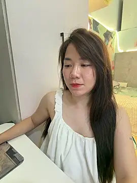 Amy8386 online show from 10, 6, 2026