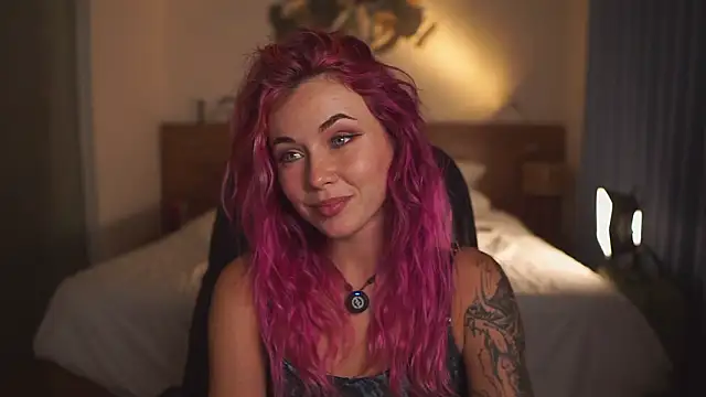 Sarah Pink online show from 12, 3, 2026