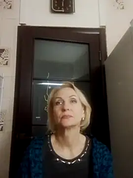 Snapshot of MichelleSolis chatting on 5, 2, 2026 MichelleSolis online show from 5, 2, 2026