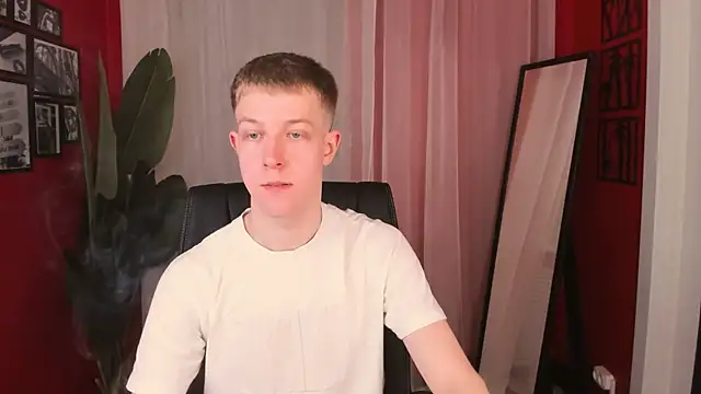 Snapshot of Dylan_Norton chatting on 5, 5, 2026 Dylan Norton online show from 5, 5, 2026