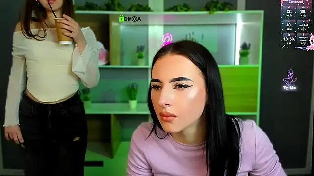 arianaa cat online show from 10, 4, 2026