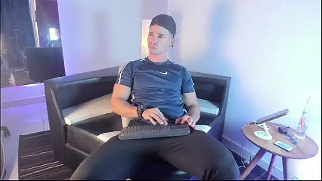 Snapshot of CRISTHIAN_WOLF1 chatting on 19, 5, 2026 CRISTHIAN WOLF1 online show from 19, 5, 2026