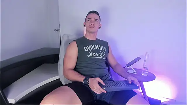 Snapshot of CRISTHIAN_WOLF1 chatting on 21, 5, 2026 CRISTHIAN WOLF1 online show from 21, 5, 2026