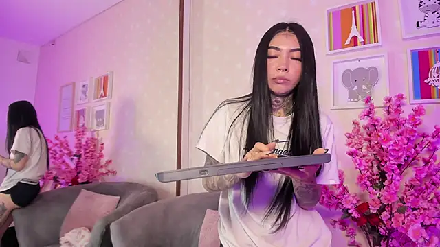 Ashley Blum  online show from 14, 3, 2026