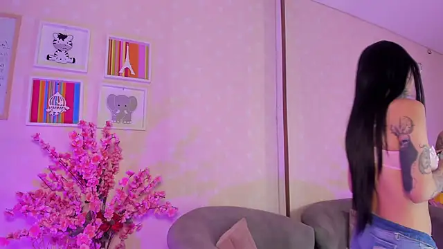 Ashley Blum  online show from 1, 4, 2026