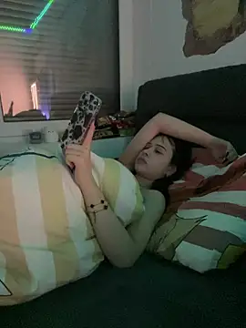 Snapshot of Just-Lilly chatting on 8, 4, 2026 Just-Lilly online show from 8, 4, 2026