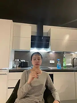 Snapshot of Just-Lilly chatting on 10, 4, 2026 Just-Lilly online show from 10, 4, 2026