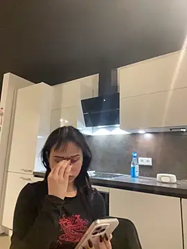 Snapshot of Just-Lilly chatting on 13, 4, 2026 Just-Lilly online show from 13, 4, 2026