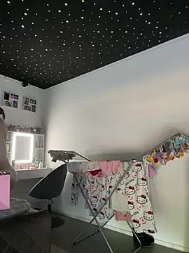 Snapshot of Just-Lilly chatting on 26, 6, 2026 Just-Lilly online show from 26, 6, 2026