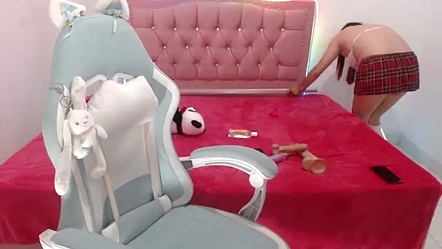 snowhot-69 online show from 21, 3, 2026