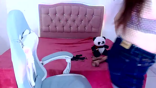 snowhot-69 online show from 18, 7, 2026