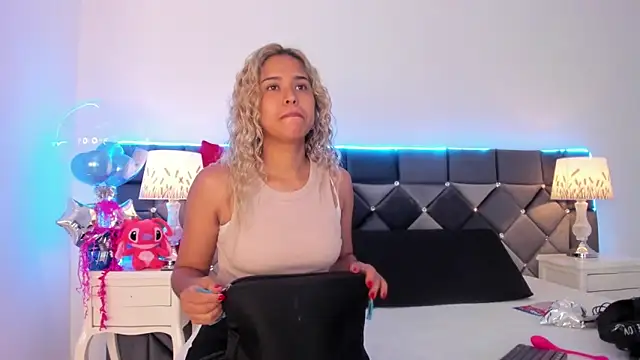  Giorgiina  online show from 9, 2, 2026