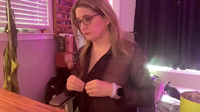 wetrainbows online show from 11, 3, 2026