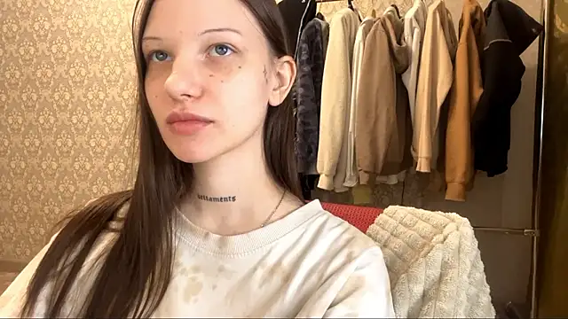 Snapshot of LumPetal chatting on 15, 2, 2026 LumPetal online show from 15, 2, 2026