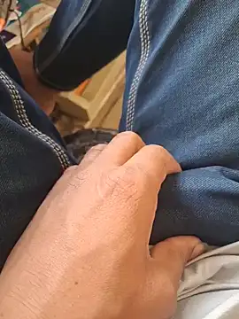 hot---boy1 online show from 15, 3, 2026