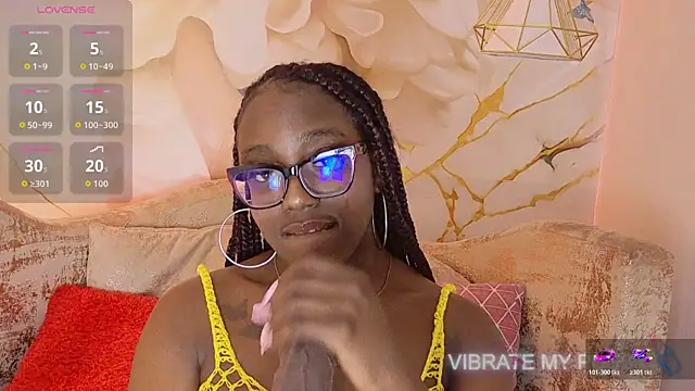 nylaroyale cr online show from 14, 6, 2026