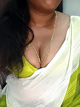 Snapshot of Chinnima143 chatting on 8, 2, 2026 Chinnima143 online show from 8, 2, 2026