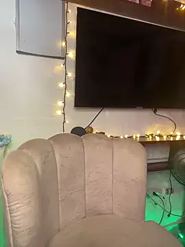 Snapshot of Natasha-Naughty- chatting on 2, 3, 2026 Natasha-Naughty- online show from 2, 3, 2026